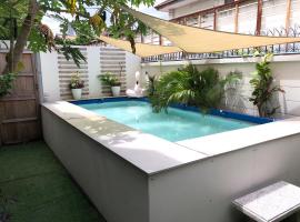 OnNut Pool Homestay, svečių namai mieste Amphoe Phra Khanong