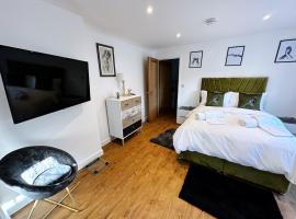 2 Southwell Road - Luxurious City Centre Apartments, hotel in Norwich