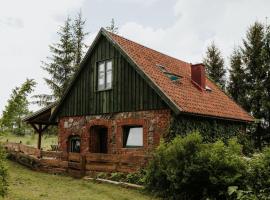 Domek przy Starej Szkole nad Jeziorem, holiday home in Dubeninki