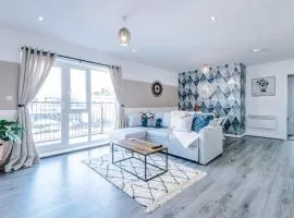 Stunning 2 Bed Apt By Greenstay Serviced Accommodation - Located in Formby Village - Perfect For SHORT & LONG STAYS - Couples, Friends & Families & Business Travellers All Welcome - Dog Friendly - 7