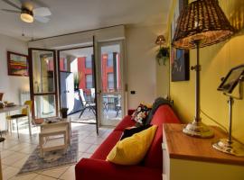 Studio Apartment Casa Enjoy Lago di Como, lejlighed i Acquaseria