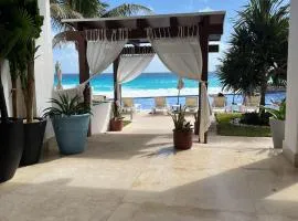 Ocean Seaview Dream condo next to clubs