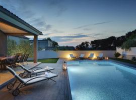 Villa Entini – hotel w mieście Vinkuran