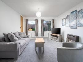 Spacious Pet-Friendly Apartment in Crawley by Sublime Stays、Three Bridgesのホテル