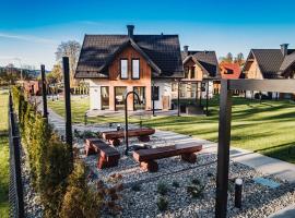 Dolina Barw - całoroczne domki na wynajem, hotel dengan tab panas di Rabka