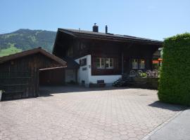 Chalet Aebnetbode, apartment in Gstaad