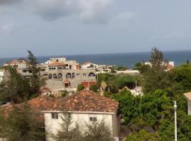 Résidence Marie France MENDY, pet-friendly hotel in Toubab Dialaw