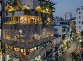 Hoa house, hotel near Etown Tower, Ho Chi Minh City