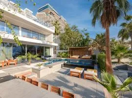 Five Palm Luxury Beach Villa with Private Pool, Panoramic Views, and Jacuzzi by Exclusive Holiday Homes