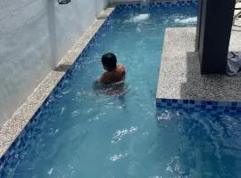 Homestay Sejahtera Pool Pokok Sena