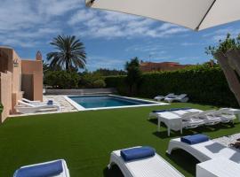 Villa Simona Ibiza, hotel with jacuzzis in Ibiza Town