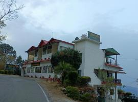 ๋์ฆ๋ค์ด์ ์์นํ ํธํ
Nature Hike