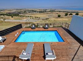 Villa Troya, holiday home in Safed