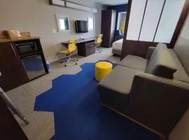 Microtel Inn & Suites by Wyndham Bluffs