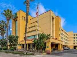 La Quinta by Wyndham Anaheim