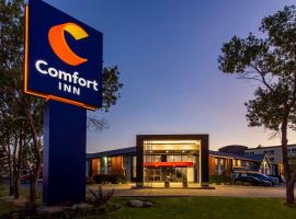 Comfort Inn South, hotel in Brossard