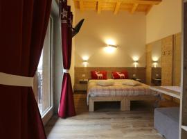 Alpen Chalet, hotell i Schilpario