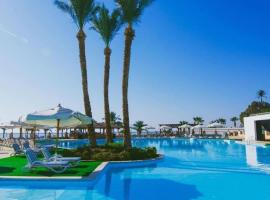 Queen Sharm Italian Club, отель в городе Шарм-эш-Шейх
