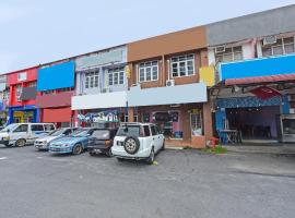 OYO HOME 90325 Au Homestay, hotell i Pasir Puteh