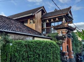 Sunshine Vintage House, hotel cerca de Bebek Bengil, Ubud