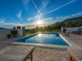 VILLA ANA - Heating Pool
