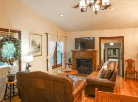 Cozy Whittier Home with Fire Pit Less Than 15 Mi to Hiking!