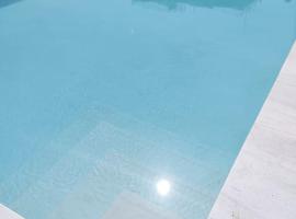 Alice house 3, Hotel in Amarinthos