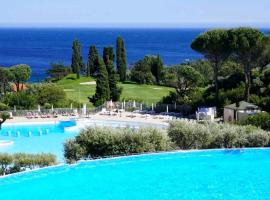 Vista Mare Cap Esterel Agay, hotel v destinaci Saint-Raphaël