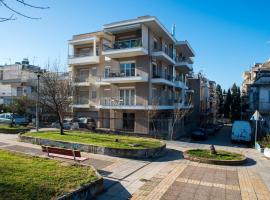 Elpida's houses 1 Private parking Near city centre, viešbutis Salonikuose, netoliese – „Kaftanzoglio“ stadionas