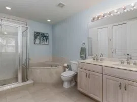- The Bonita Paddle A202 - Beautiful Bonita Springs Condo with Mother In Law Suite! condo