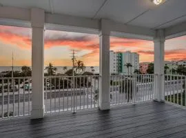 SUNSET PARADISE Two Story Home across from peaceful beach!1blk Publix Rentals Trolley home
