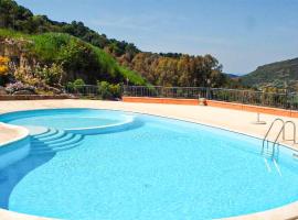 Nice Apartment In San Giovanni With Outdoor Swimming Pool, ξενοδοχείο σε San Giovanni