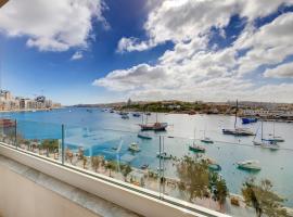 Luxe Apartment with Valletta and Harbour Views, hotel a Sliema