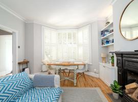 Beautiful & Cosy 1-Bedroom Apartment in Clapham, hotel near Tooting Bec, London