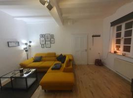Modernes Apartment zentral, cheap hotel in Bad Laasphe