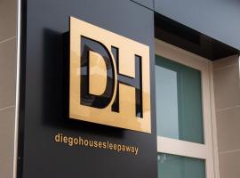 Diegohousesleepaway, hotel em Vittoria