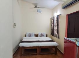 Camrose Guest House, homestay in Candolim