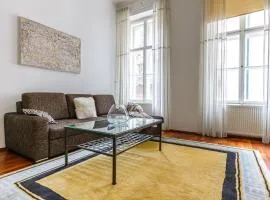 Newly renovated apartment in the Old Town