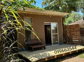 Casita piriapolis punta negra 099-66-35-44, hotel a Punta Colorada