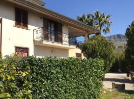 Villa Calcerame, hotel with parking in Montelepre