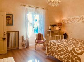 MANZONI37, bed and breakfast en Novi Ligure