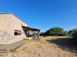 Tiny house y casa Parador de playa: La Pedrera'da bir daire