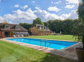 The Whistler's Perch, hotel with parking in Buckinghamshire