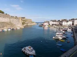 Appartement rénové avec vue sur mer au Palais - FR-1-418-80