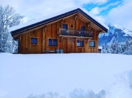 Chalet "Le mas devant", hotel near Char, Morillon