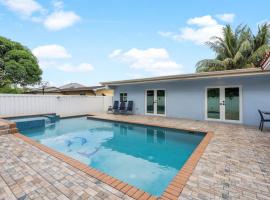 Modern 4BR2 HEATED POOL GRILL Big backyard, hotel in Miami Gardens