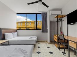 Suites Reforma by HomiRent, hotel di Merida