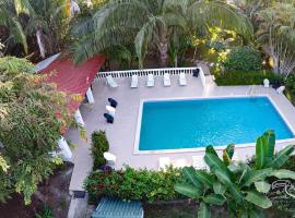 Tropical Garden Hotel, hotell i Jacó