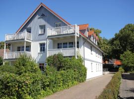 Haus zum Strand 2 4, hotel in Wustrow