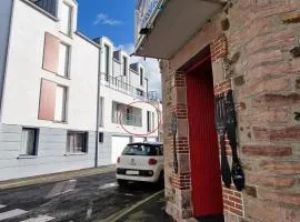 Apartment in Brittany near Sandy Beach